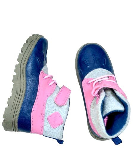 Carter's Kid Shoe (19-28)