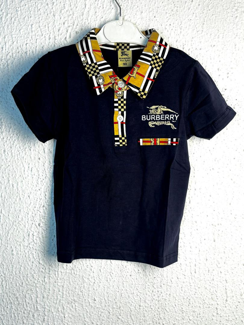 Burberry Kids Collar T-shirt -  Crafted from soft, breathable fabric, it ensures all-day comfort, whether at school, parties, or family outings.