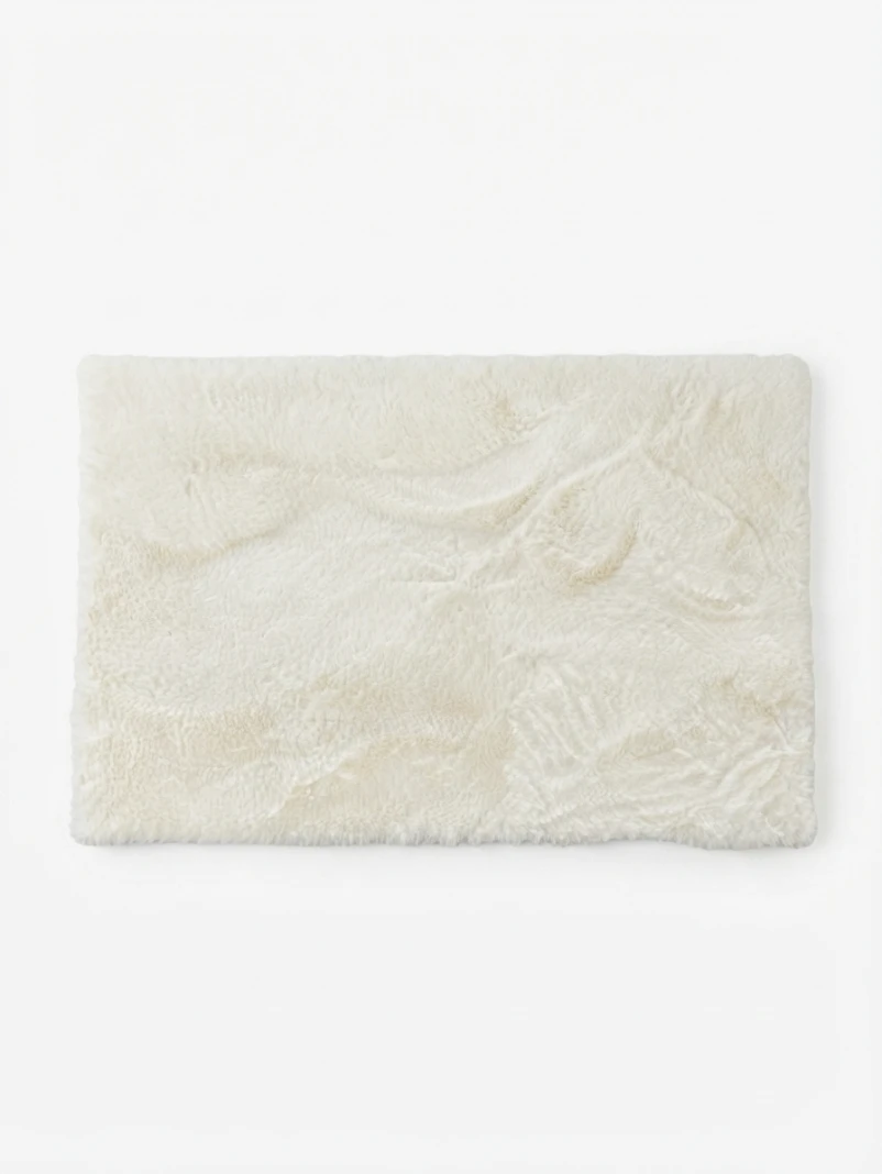 FAUX FUR RUG: Soft Fux Fur Rug, Fluffy Area Rug, Cream Carpet, Cozy Bedroom Rug, Living Room Floor Mat, Plush Nursery Rug, Faux Shearling Rug, Shaggy Home Decor, Modern Indoor Rug, Luxury Accent Carpe