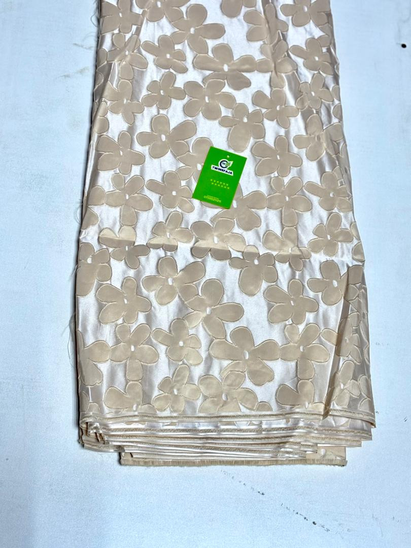 LACE/5yards - luxury lace fabric, bridal lace fabric, wedding lace, designer lace material, quality lace fabric, fashion lace, party lace material, elegant lace fabric, affordable lace material, embro
