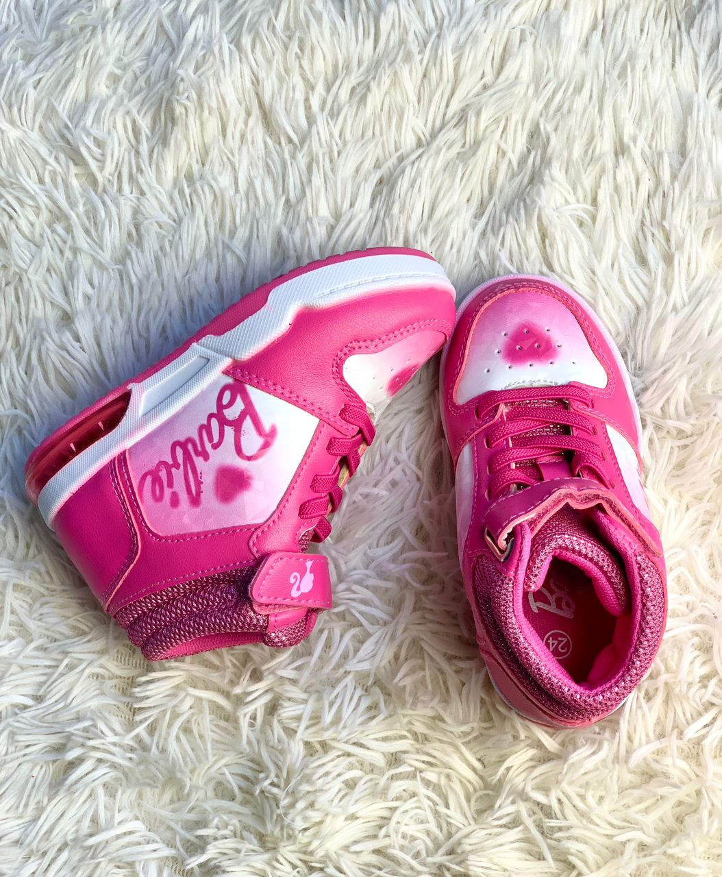 KIDS CHARACTER SNEAKERS (SIZE 25)